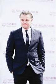 越洋是那个明星,揭秘明星跨越重洋的浪漫故事